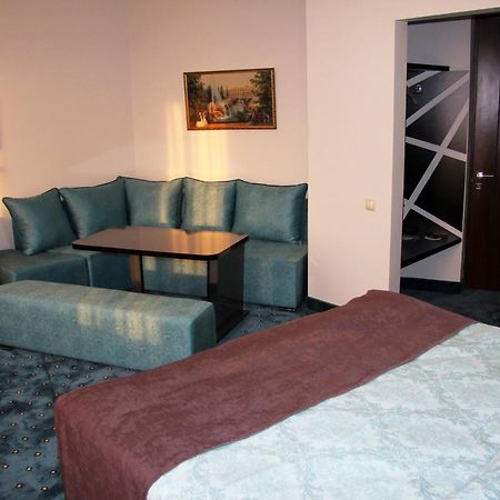 Nice Hotel יירבאן מראה חיצוני תמונה